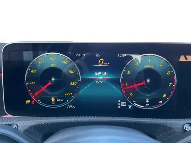 Mercedes-Benz CLA 220