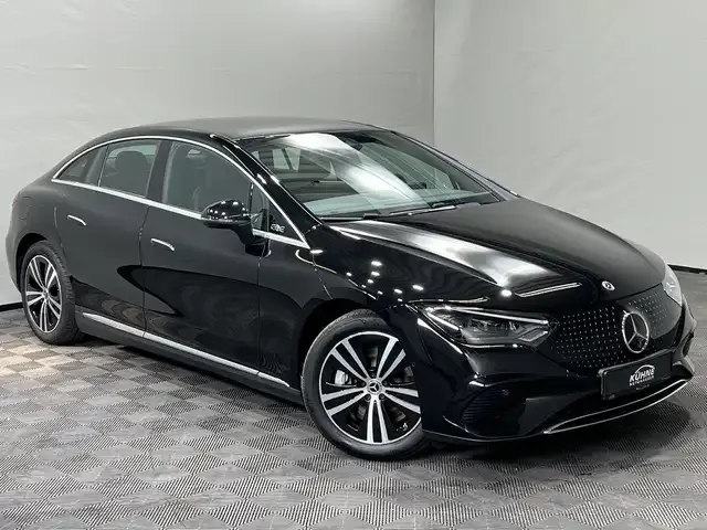 Mercedes-Benz EQE 300