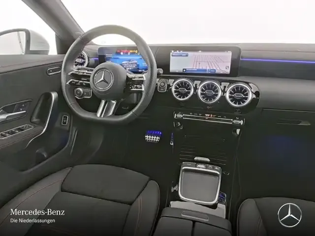 Mercedes-Benz CLA 180