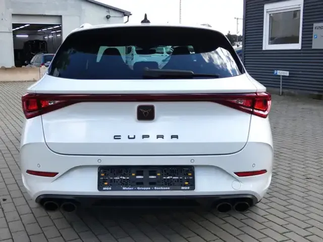 CUPRA Leon