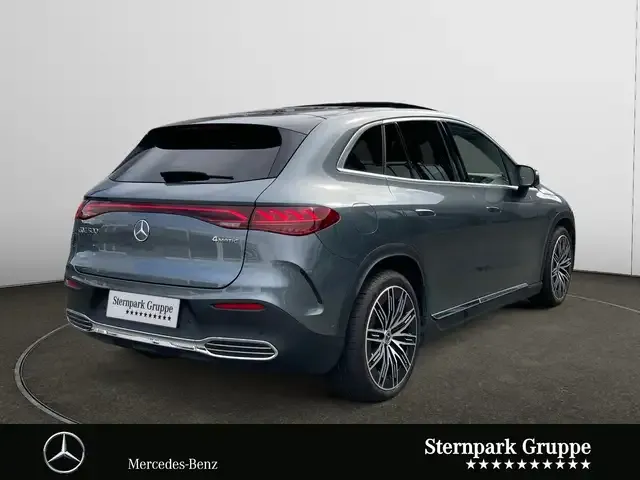 Mercedes-Benz EQE SUV
