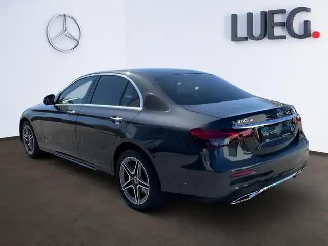 Mercedes-Benz E 300