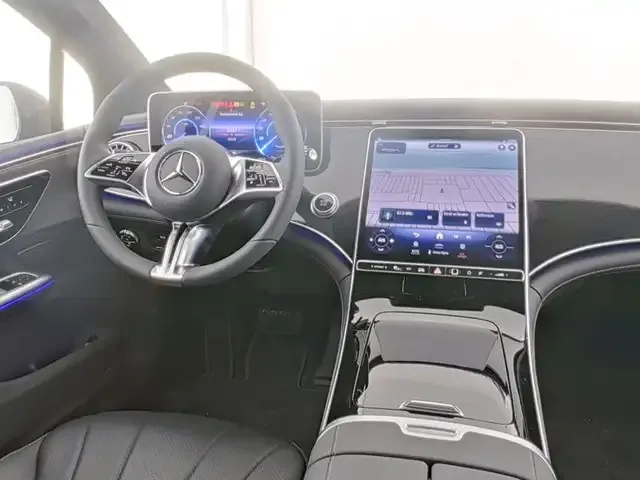 Mercedes-Benz EQE 300