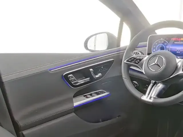 Mercedes-Benz EQE 300