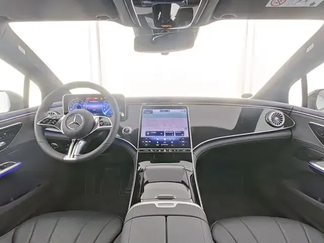 Mercedes-Benz EQE 300