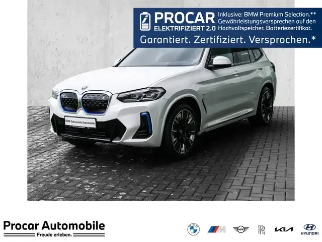 BMW iX3