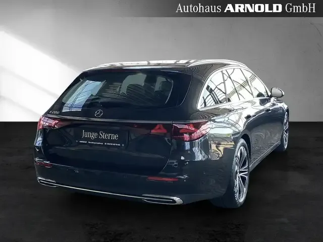 Mercedes-Benz E 200