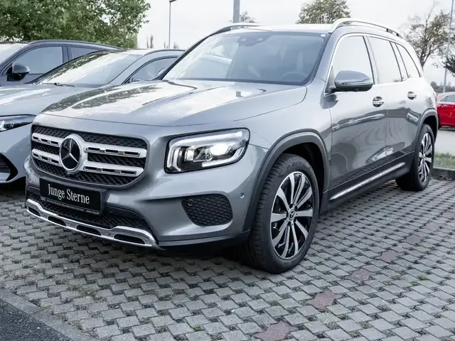 Mercedes-Benz GLB 200