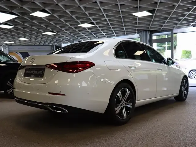 Mercedes-Benz C 180