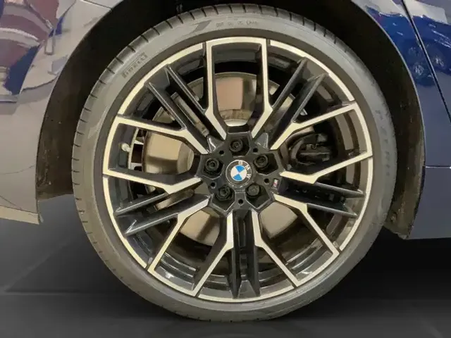BMW M850