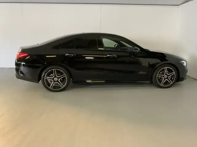 Mercedes-Benz CLA 180