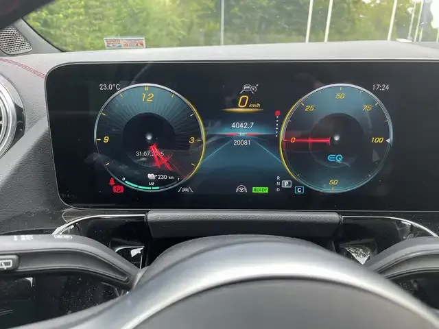 Mercedes-Benz EQA