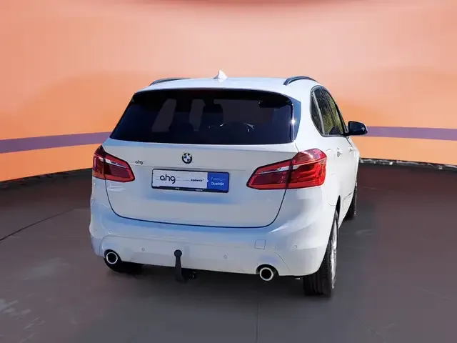 BMW 220