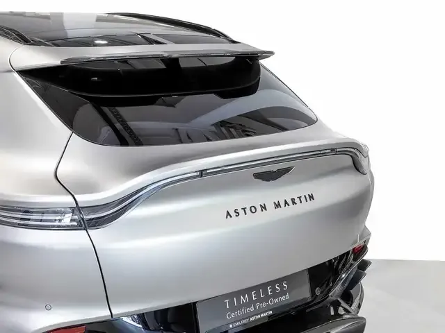 Aston Martin DBX