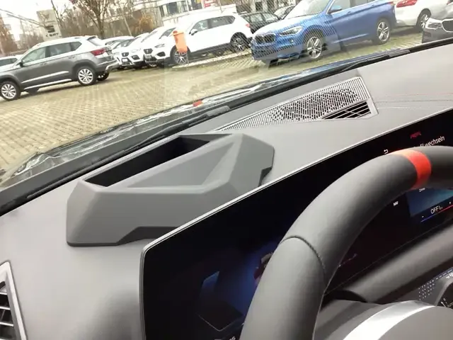 BMW 235