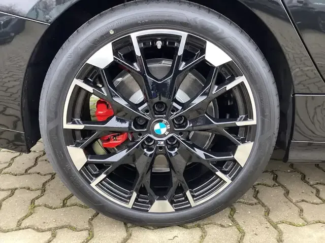 BMW 235