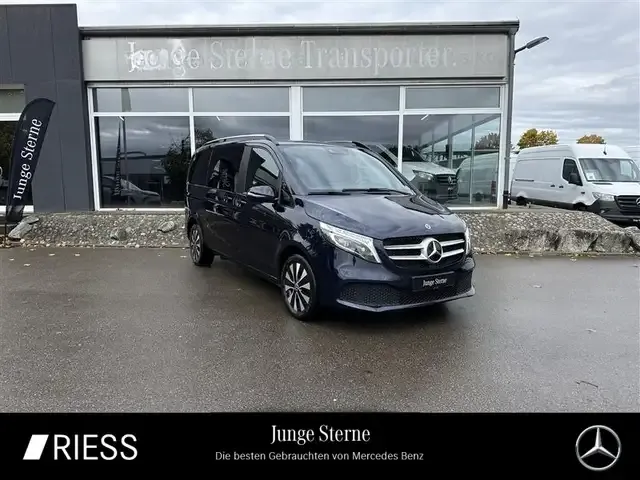 Mercedes-Benz V 250