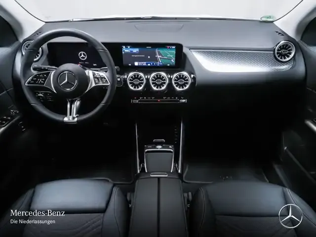 Mercedes-Benz EQA 300