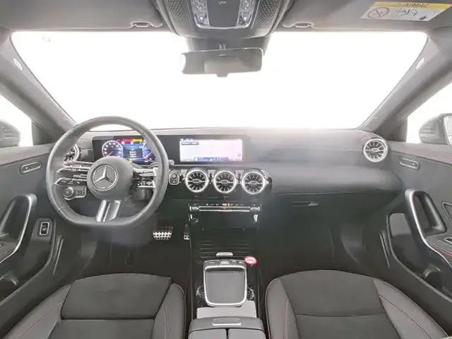 Mercedes-Benz CLA 180