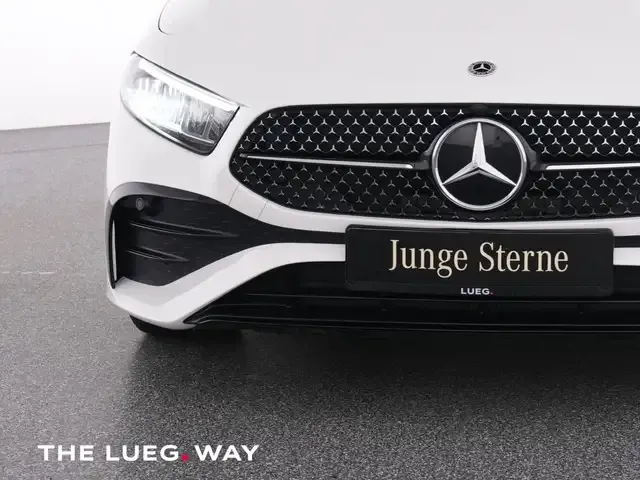 Mercedes-Benz A 220