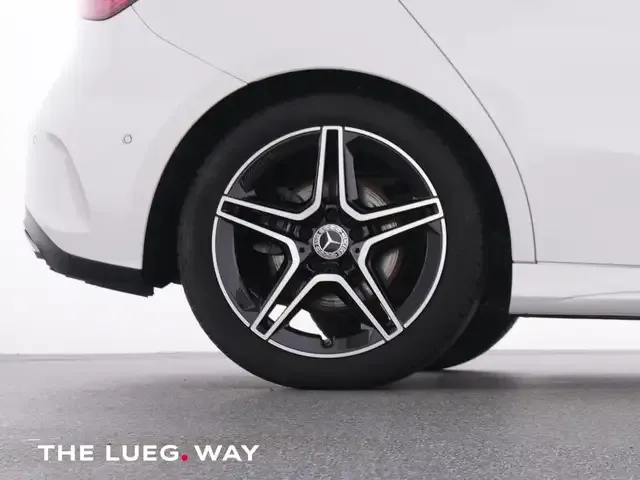 Mercedes-Benz A 220