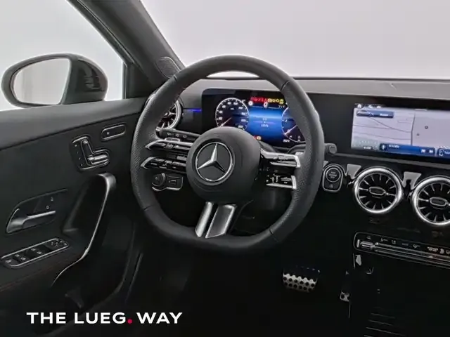 Mercedes-Benz A 220