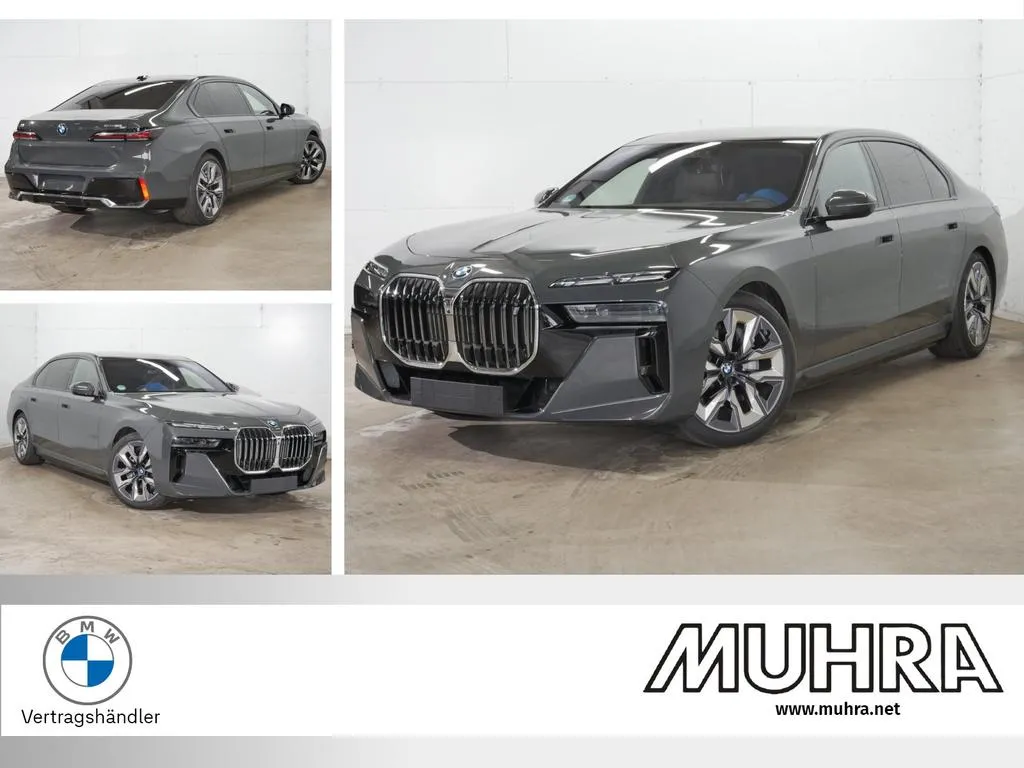 BMW i7