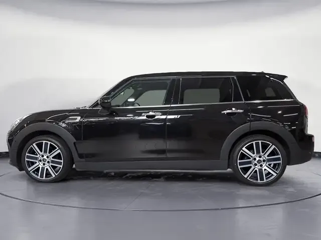 MINI Cooper Clubman