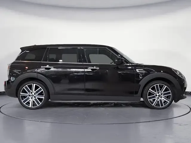 MINI Cooper Clubman