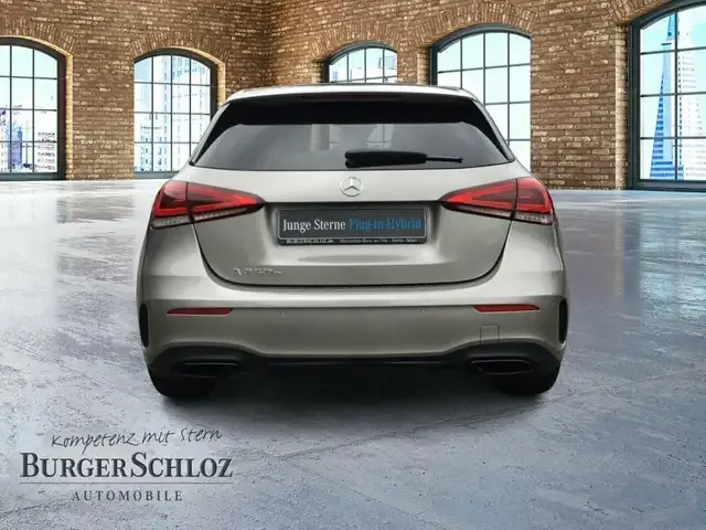 Mercedes-Benz A 250