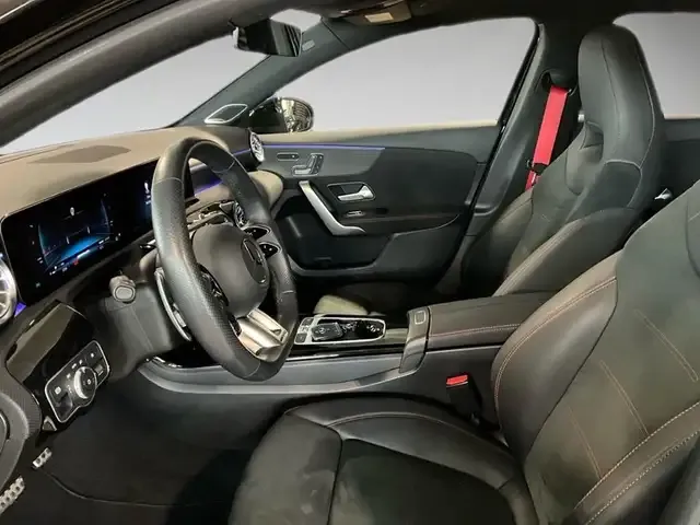 Mercedes-Benz A 35 AMG