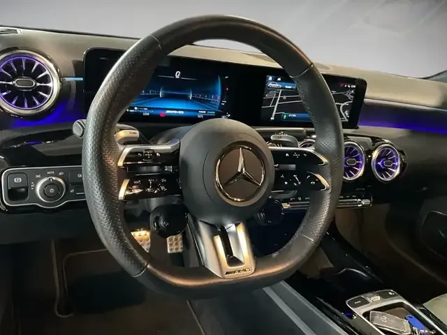 Mercedes-Benz A 35 AMG