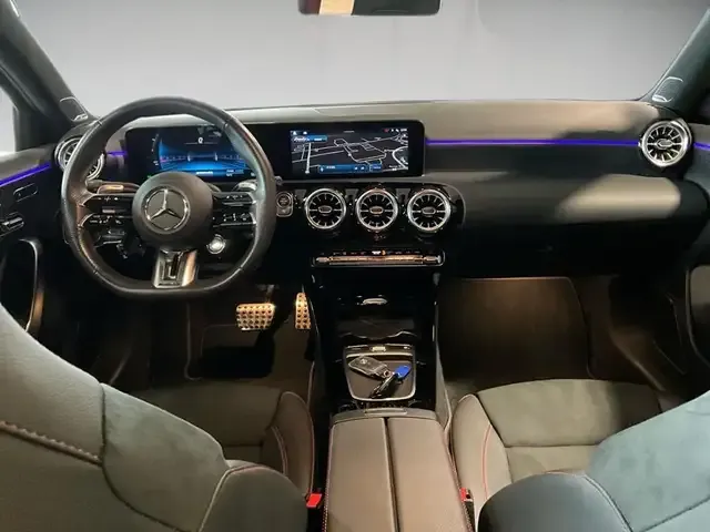 Mercedes-Benz A 35 AMG