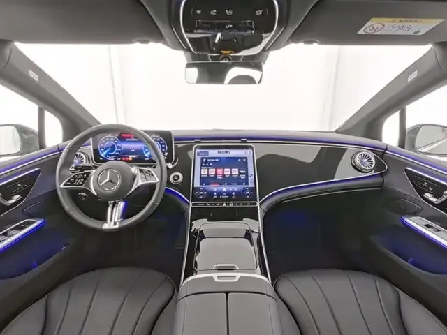 Mercedes-Benz EQE 300