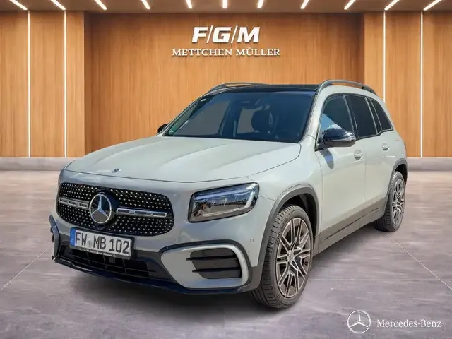 Mercedes-Benz GLB 200
