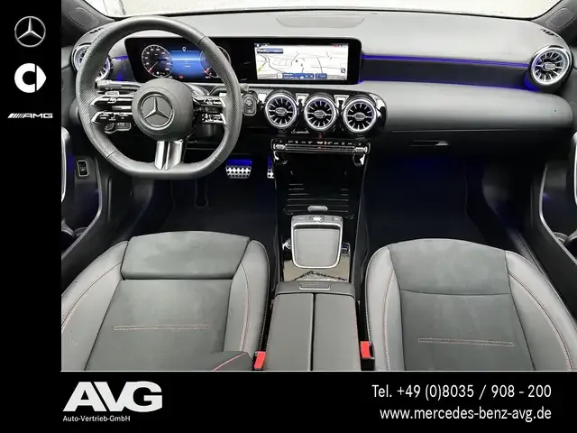 Mercedes-Benz A 220