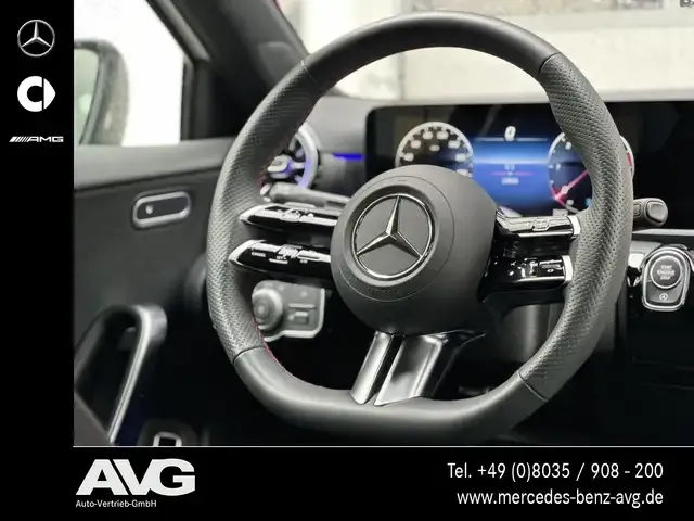 Mercedes-Benz A 220