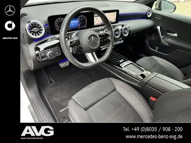 Mercedes-Benz A 220