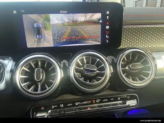 Mercedes-Benz EQB 350