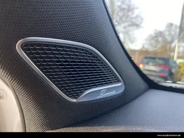 Mercedes-Benz EQB 350