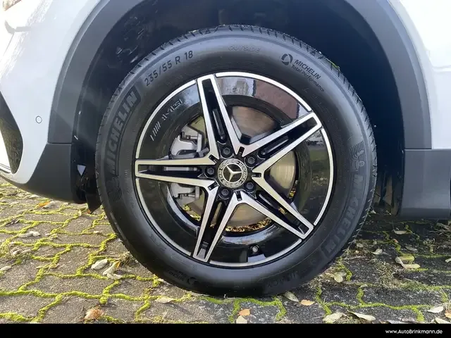 Mercedes-Benz EQB 350