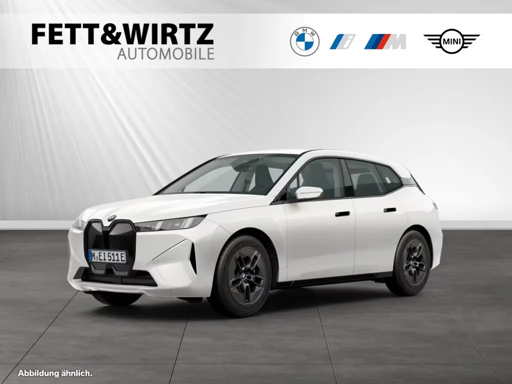 BMW iX