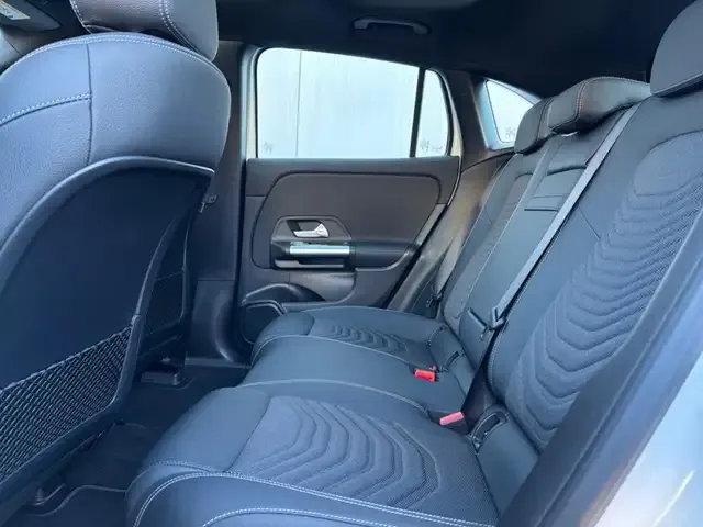 Mercedes-Benz EQA 350