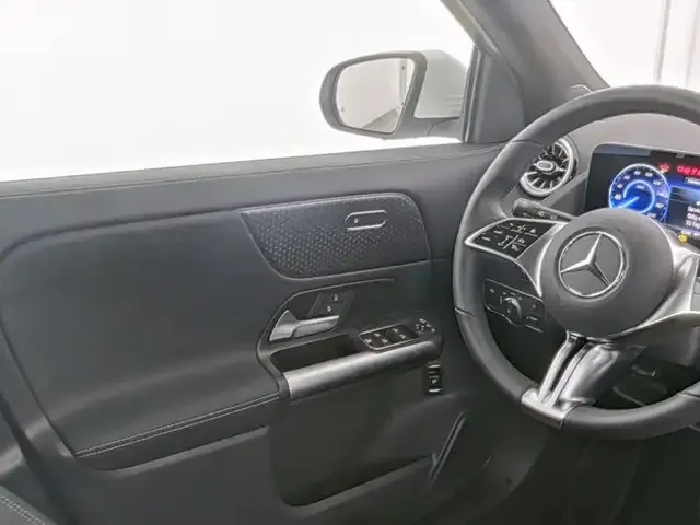 Mercedes-Benz EQA 350