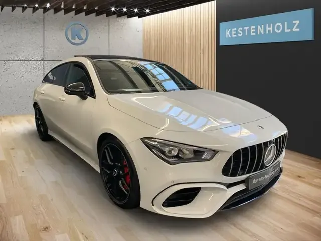 Mercedes-Benz CLA 45 AMG