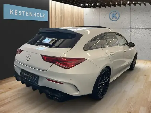Mercedes-Benz CLA 45 AMG