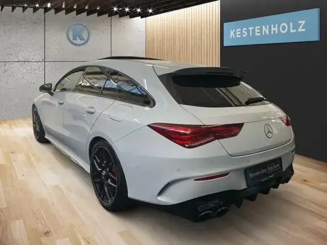 Mercedes-Benz CLA 45 AMG