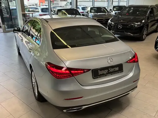 Mercedes-Benz C 180