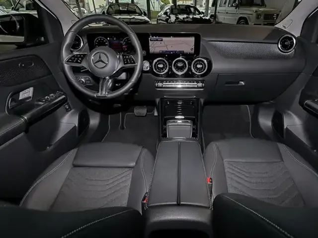 Mercedes-Benz B 200