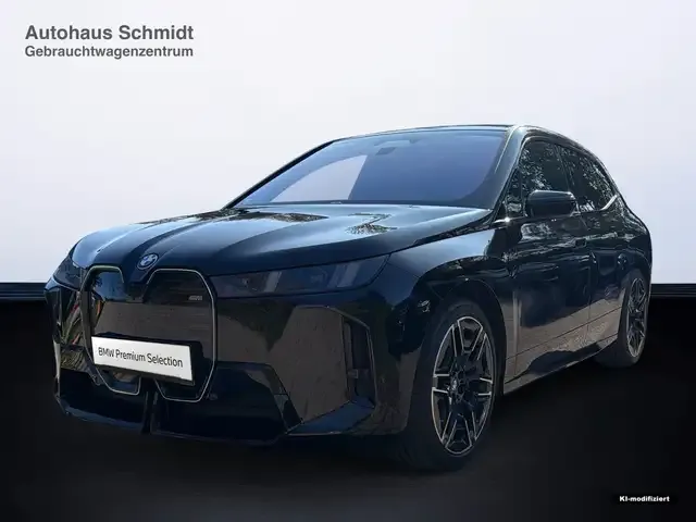 BMW iX